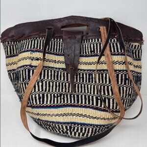 Vintage sisal woven basket bag